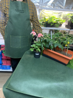 Набор Фартук с карманом и скатерть 120 х 90 см из спанбонда 110 г/м2 зеленый Благодатное земледелие