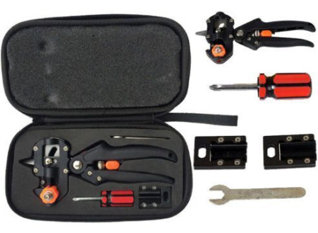 Прививочный секатор в чехле для прививания деревьев и кустарников