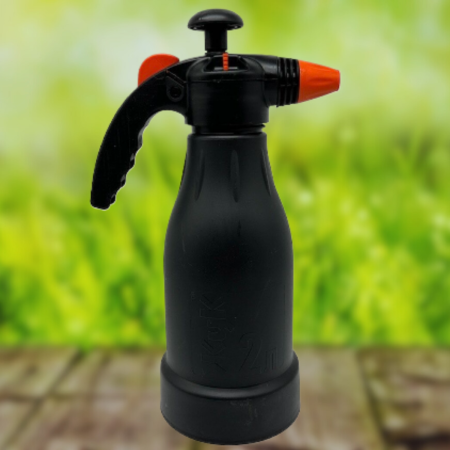 Опрыскиватель пневматический Жук Оптима 2 л ОП-230