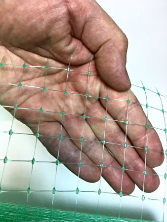 Сетка садовая пластиковая 1х20 м с ячейками 15х15 мм