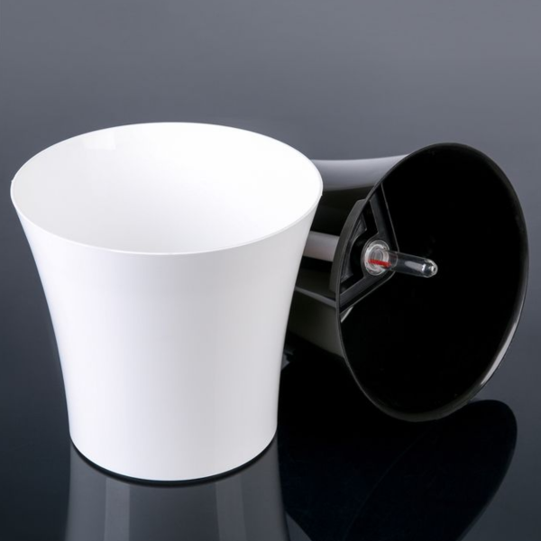 Горшок с автополивом Комфорт 2,5 л ПИ-24-9ТХ d-18 h-17 см Белый Горшок с автополивом Комфорт 2,5 л ПИ-24-9ТХ d-18 h-17 см Белый