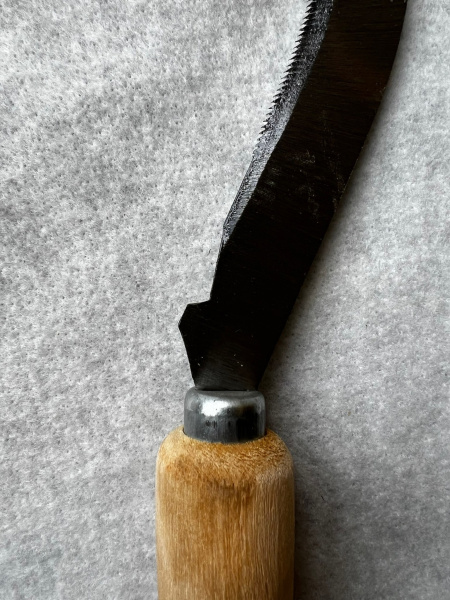 Серп Жнец-47 с деревянной ручкой