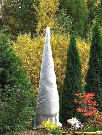 Зимнее укрытие с УФ с завязками и колышками для туй 42 г/м2, белый 155 х 300 см Благодатное Земледелие