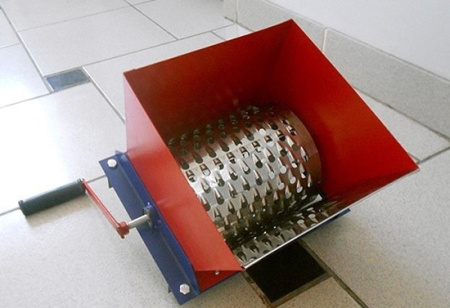 Корнерезка ручная барабанная Коза-Нова мини