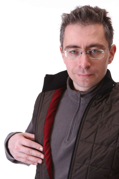 Жилет с оленьей шерстью зеленый, коричневый, синий